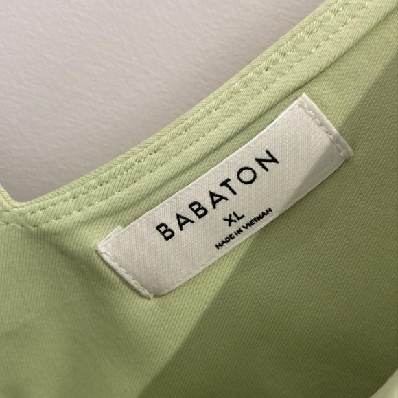 Babaton Contour V-neck Bodysuit - Picture 3 of 4